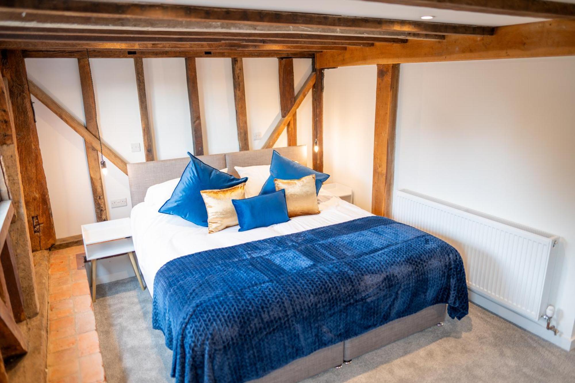 The Barn At Chart Hills Bed & Breakfast Biddenden Exterior photo